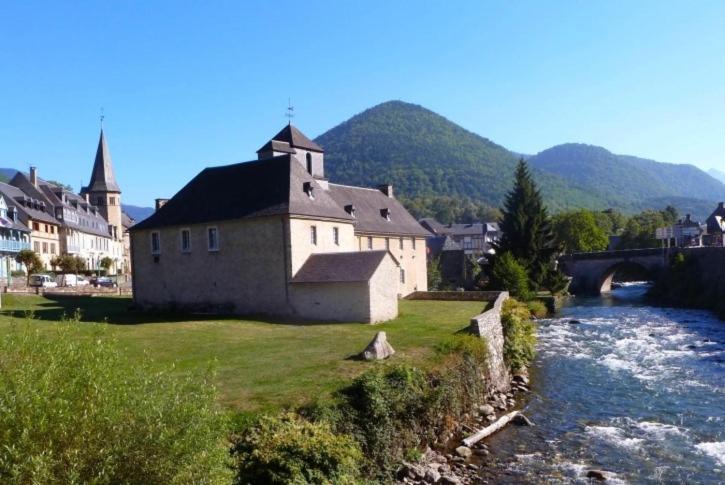 Agreable Maison Au Centre D'Arreau Pour 8 Pers Kültér fotó